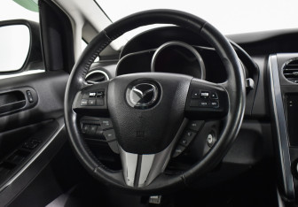 Подержанный автомобиль Mazda CX-7 2011 года (5 фото)