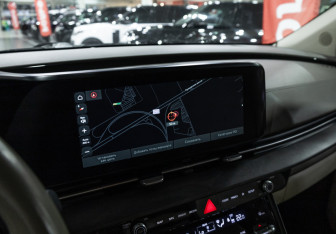 Подержанный автомобиль Kia Carnival 2020 года (19 фото)