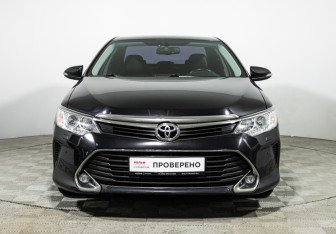 Подержанный автомобиль Toyota Camry Sedan 2017 года (2 фото)
