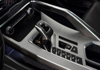 Подержанный автомобиль Geely Coolray 2020 года (11 фото)