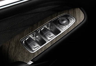 Подержанный автомобиль Tank 500 2023 года (24 фото)