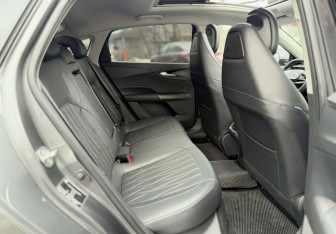 Подержанный автомобиль Changan Lamore 2023 года (23 фото)