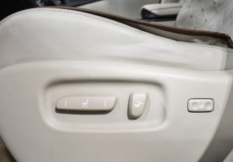 Подержанный автомобиль Lexus RX 2013 года (22 фото)