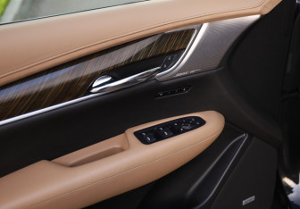 Подержанный автомобиль Cadillac XT6 2020 года (24 фото)