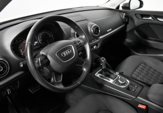 Подержанный автомобиль Audi A3 Hatchback 2013 года (9 фото)