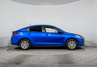 Подержанный автомобиль Hyundai Solaris Sedan 2017 года (4 фото)