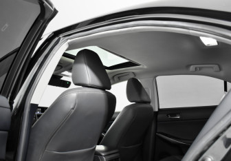 Подержанный автомобиль Lexus IS Sedan 2019 года (13 фото)