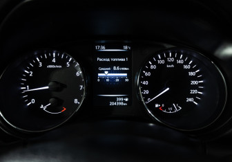 Подержанный автомобиль Nissan Qashqai 2016 года (12 фото)