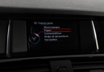 Подержанный автомобиль BMW X3 2014 года (17 фото)