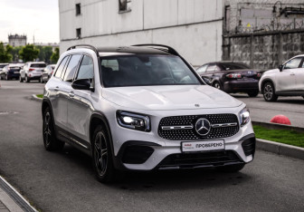 Подержанный автомобиль Mercedes-Benz GLB 2020 года (5 фото)