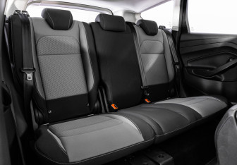 Подержанный автомобиль Ford Kuga 2017 года (19 фото)