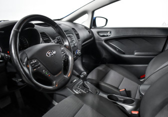 Подержанный автомобиль Kia Cerato Sedan 2021 года (9 фото)