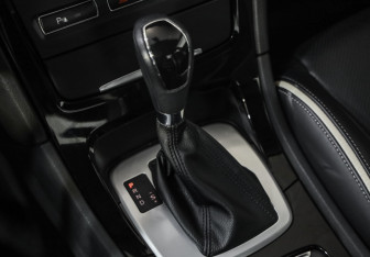 Подержанный автомобиль Ford Mondeo Sedan 2012 года (17 фото)