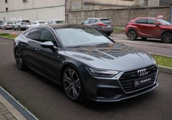 Подержанный автомобиль Audi A7 2018 года (3 фото)