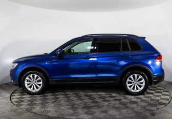 Подержанный автомобиль Volkswagen Tiguan 2020 года (8 фото)