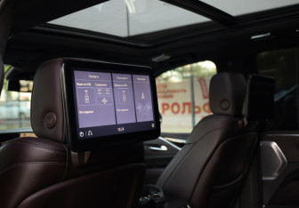 Подержанный автомобиль Cadillac Escalade Suv 2021 года (25 фото)