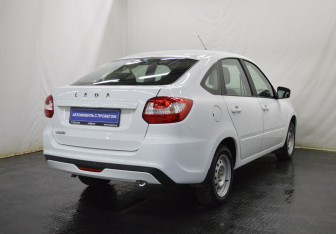 Подержанный автомобиль LADA (ВАЗ) Granta Liftback 2024 года (5 фото)
