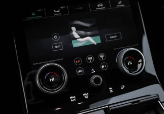 Подержанный автомобиль Land Rover Range Rover Velar 2020 года (21 фото)