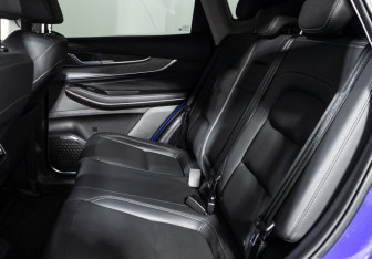 Подержанный автомобиль Exeed LX 2023 года (10 фото)