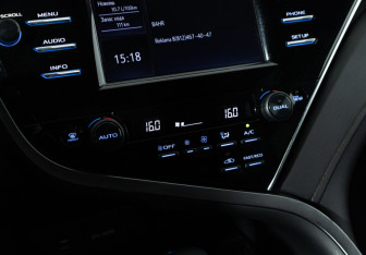 Подержанный автомобиль Toyota Camry Sedan 2020 года (16 фото)