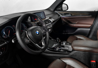 Подержанный автомобиль BMW X3 2018 года (9 фото)