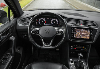 Подержанный автомобиль Volkswagen Tiguan 2021 года (14 фото)