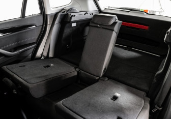 Подержанный автомобиль BMW X1 2017 года (26 фото)