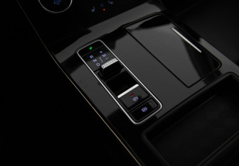 Подержанный автомобиль Exeed LX 2023 года (14 фото)