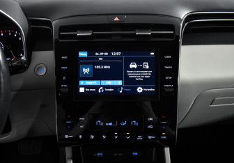 Подержанный автомобиль Hyundai Tucson 2023 года (16 фото)