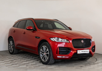 Подержанный автомобиль Jaguar F-Pace 2017 года (2 фото)