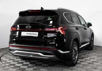 Подержанный автомобиль Hyundai Santa Fe 2021 года (6 фото)
