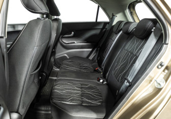 Подержанный автомобиль Kia Picanto 2013 года (10 фото)
