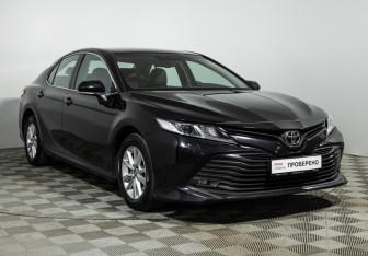 Подержанный автомобиль Toyota Camry Sedan 2019 года (3 фото)