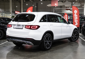 Подержанный автомобиль Mercedes-Benz GLC Coupe 2020 года (7 фото)
