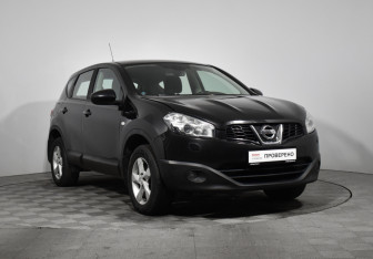 Подержанный автомобиль Nissan Qashqai 2012 года (3 фото)