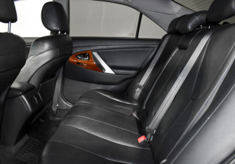 Подержанный автомобиль Toyota Camry Sedan 2009 года (12 фото)