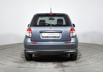 Подержанный автомобиль Suzuki SX4 Hatchback 2006 года (6 фото)