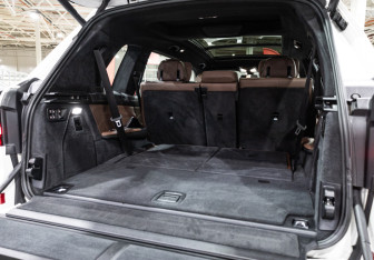 Подержанный автомобиль BMW X7 2020 года (38 фото)