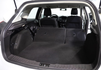 Подержанный автомобиль Ford Focus Hatchback 2019 года (24 фото)