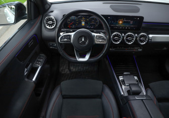 Подержанный автомобиль Mercedes-Benz GLB 2020 года (12 фото)