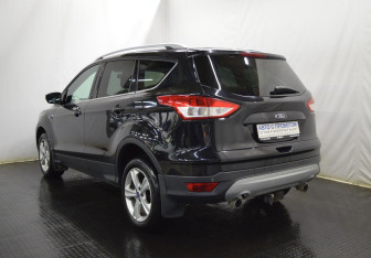 Подержанный автомобиль Ford Kuga 2014 года (7 фото)