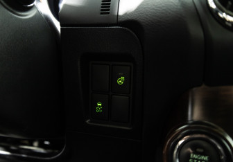Подержанный автомобиль Toyota Land Cruiser Prado 2015 года (18 фото)