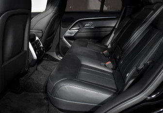 Подержанный автомобиль Land Rover Range Rover 2022 года (12 фото)