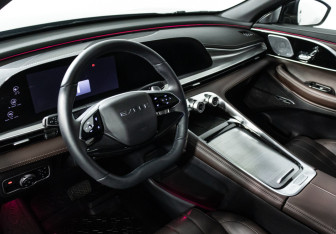 Подержанный автомобиль Exeed TXL 2024 года (11 фото)