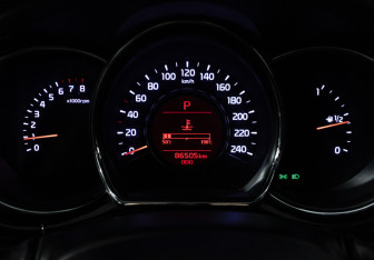 Подержанный автомобиль Kia Ceed Wagon 2015 года (12 фото)