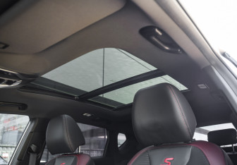 Подержанный автомобиль Geely Coolray 2020 года (26 фото)
