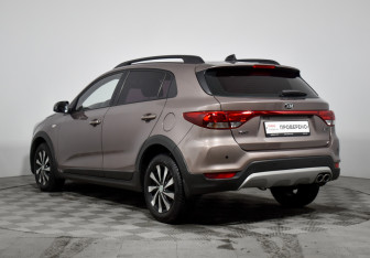 Подержанный автомобиль Kia Rio Hatchback 2018 года (7 фото)