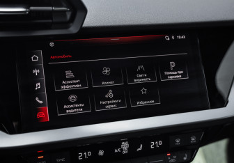Подержанный автомобиль Audi A3 Sedan 2021 года (15 фото)