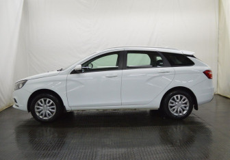 Подержанный автомобиль LADA (ВАЗ) Vesta Wagon 2020 года (8 фото)