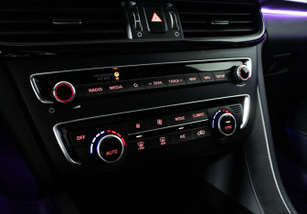 Подержанный автомобиль Kia Optima Sedan 2018 года (19 фото)